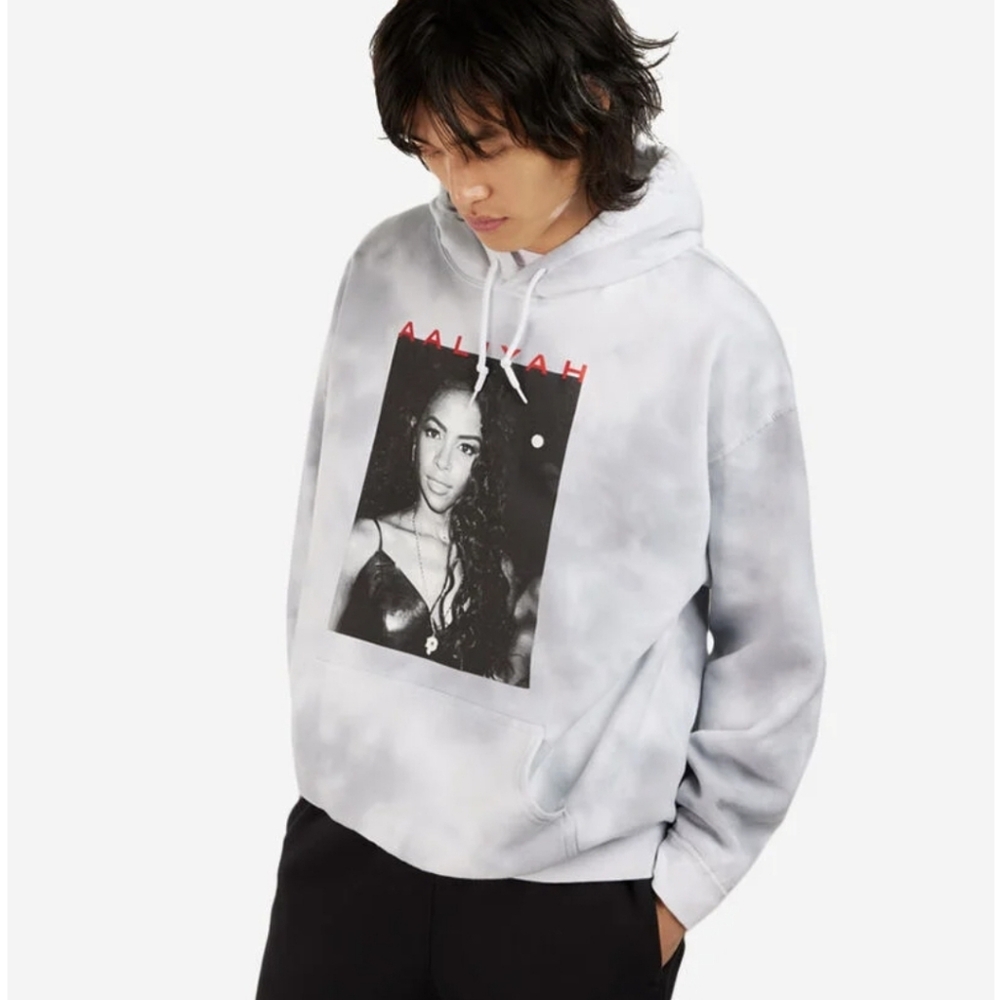 Aaliyah Hoodie Size Small NEW!  Unisex Oversized